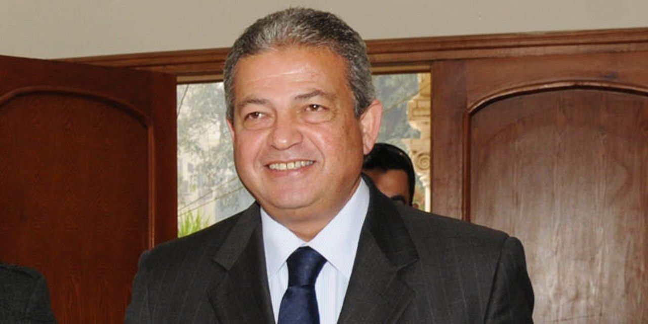 خالد عبد العزيز