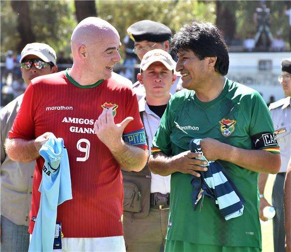 إنفانتينو وموراليس