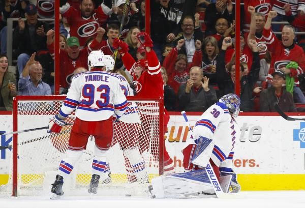 2016-04-01t032006z_908902919_nocid_rtrmadp_3_nhl-new-york-rangers-at-carolina-hurricanes_reuters