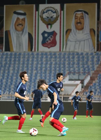 عندما تواجد منتخب كوريا الجنوبية بدولة الكويت في 2015