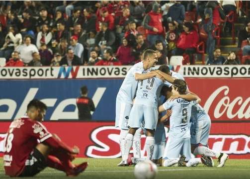 فرحة لاعبو كويريتارو بالفوز