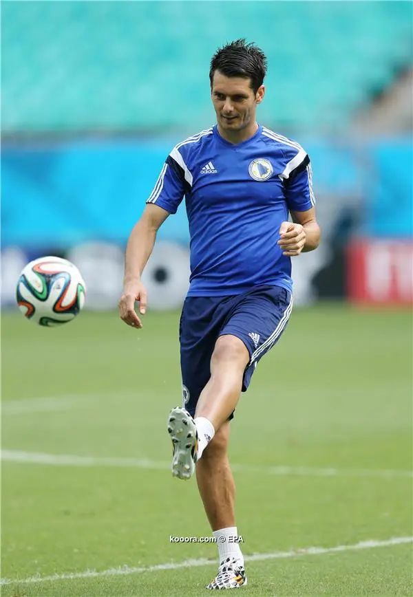 ?i=epa%2fsoccer%2f2014-06%2f2014-06-24%2f2014-06-24-04278109_epa