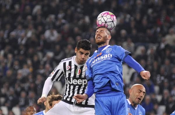 2016-04-02t190537z_1600384788_gf10000369247_rtrmadp_3_soccer-italy_reuters