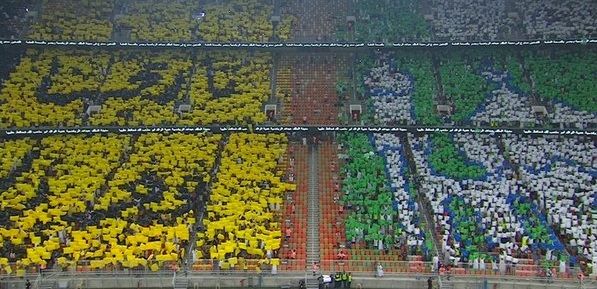 تيفو سابق للفريقين