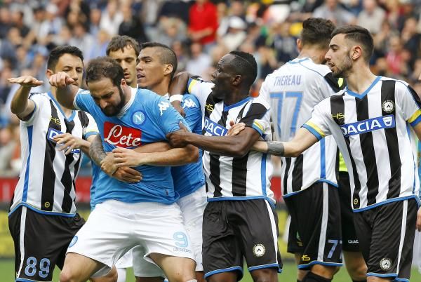 2016-04-03t122333z_2033116076_gf10000369833_rtrmadp_3_soccer-italy_reuters