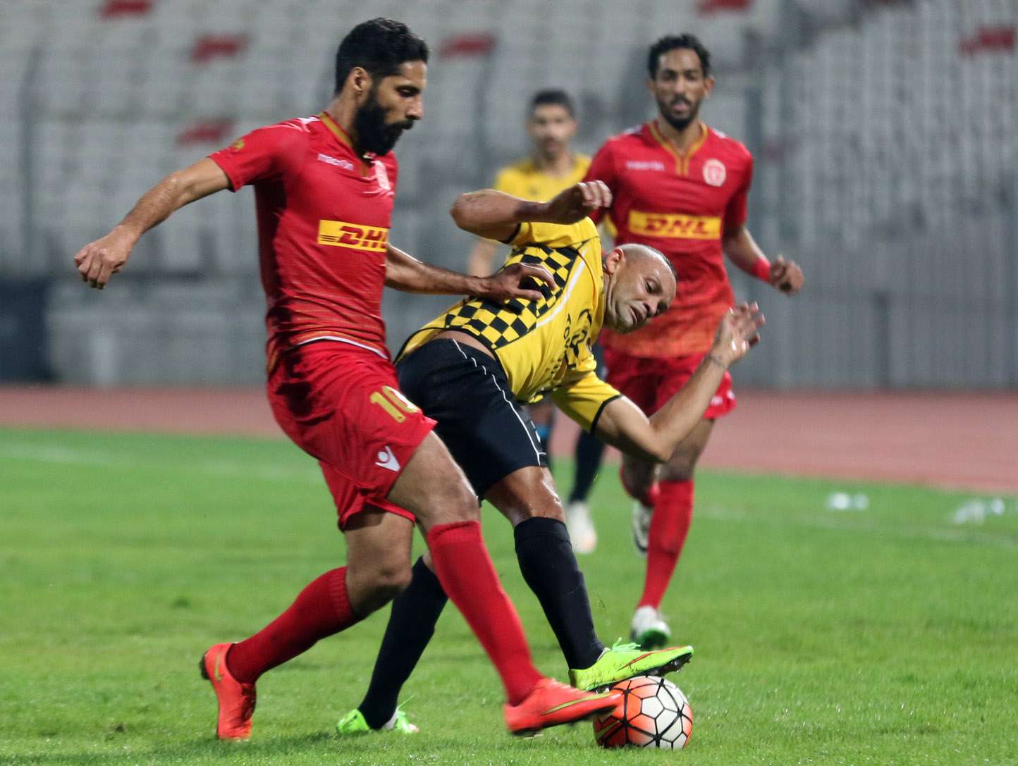 من لقاء المحرق والاهلي