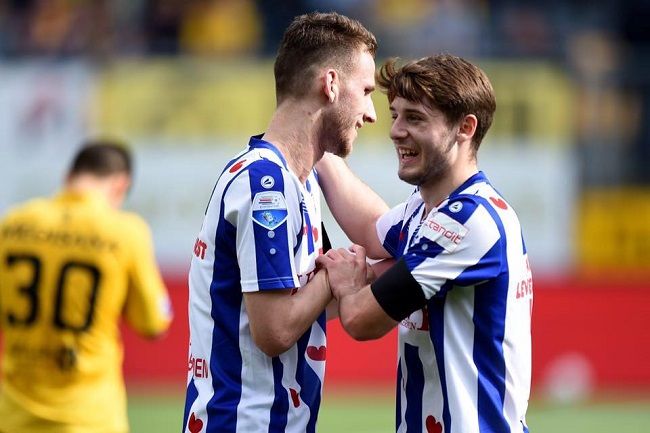 صورة من مباراة  رودا كيركراده و أس سي هيرينفين