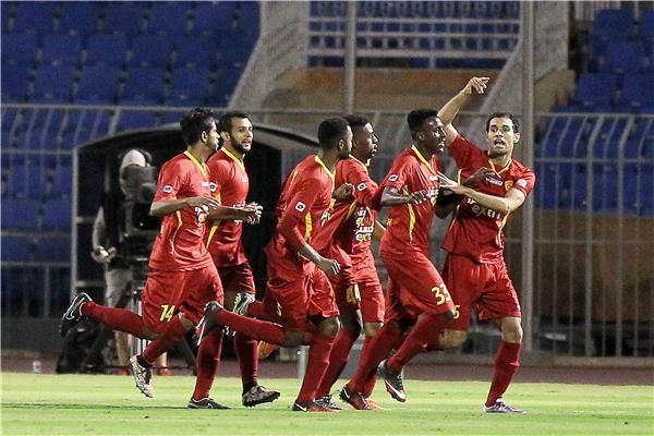 لاعبو القادسية 