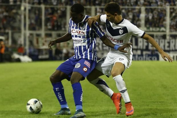 لقطة من مباراة جودي كروز مع سارسفيلد