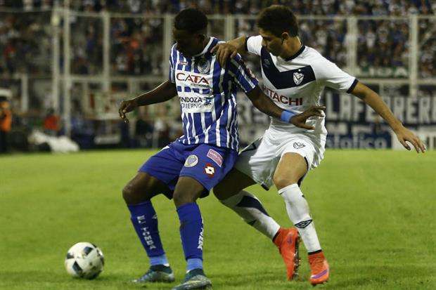 لقطة من مباراة جودي كروز مع سارسفيلد