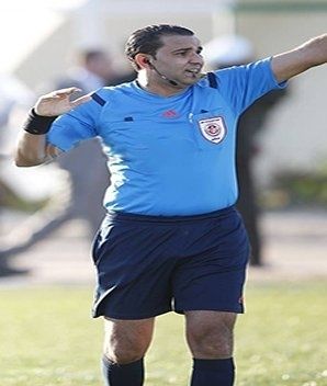 الحكم مختار دبوس