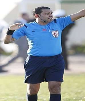 الحكم مختار دبوس