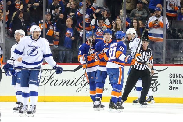 2016-04-05t025611z_2138774474_nocid_rtrmadp_3_nhl-tampa-bay-lightning-at-new-york-islanders_reuters