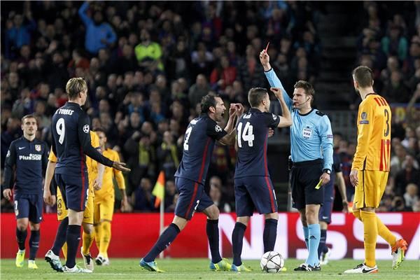 لحظة طرد توريس