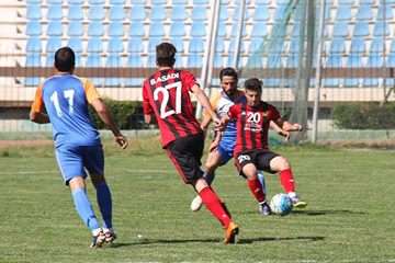 من مباراة الجيش والكرامة في الدوري السوري
