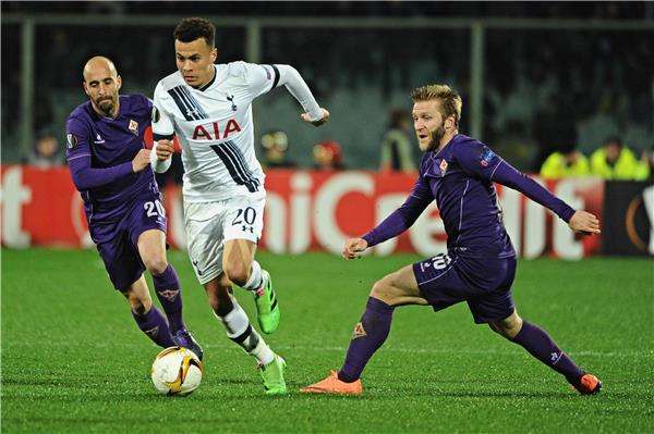 جاكوب بواشتشيكوفسكي ( يمين )