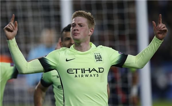 فرحة كيفين دي بروين بتسجيله هدف مانشستر سيتي الأول