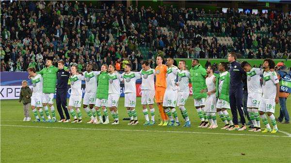 لاعبو فولفسبورغ بعد مباراة أمس