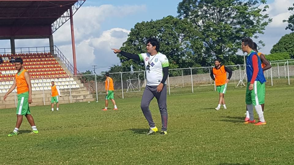 مران الملعب القابسي في لوساكا 