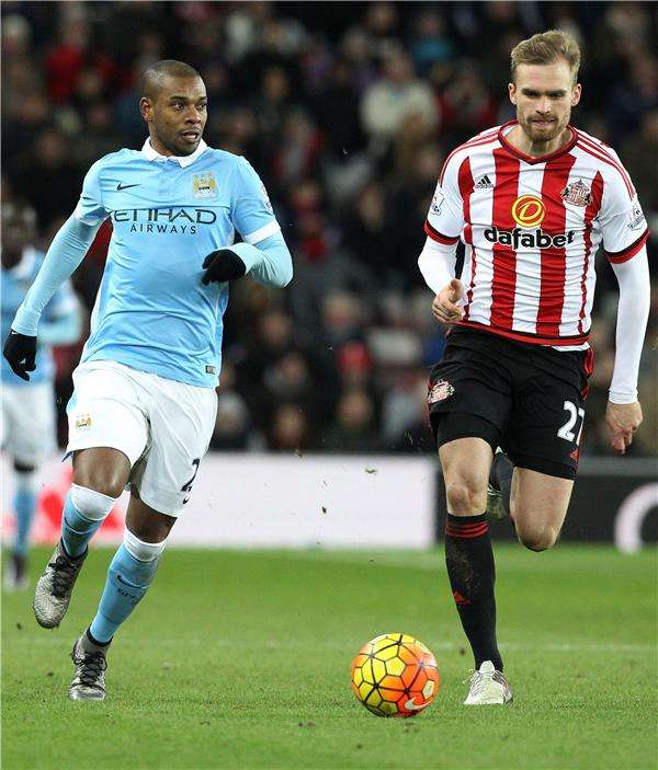 يان كيرشوف في مباراة فريقه أمام مان سيتي