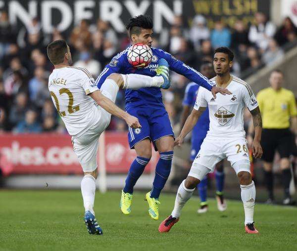 2016-04-09t155324z_103218804_mt1aci14344581_rtrmadp_3_soccer-england-swa-che_reuters