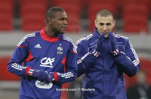 ?i=reuters%2f2010-11-16%2f2010-11-16t184720z_01_edy28_rtridsp_3_soccer-england_reuters