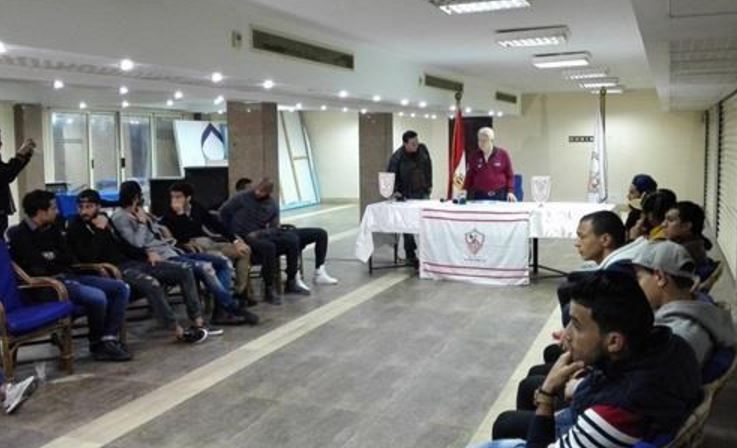 مرتضى منصور في الاجتماع