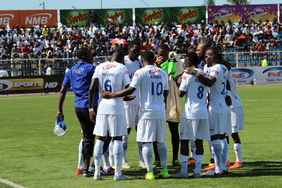 لاعبو عزام يونايتد