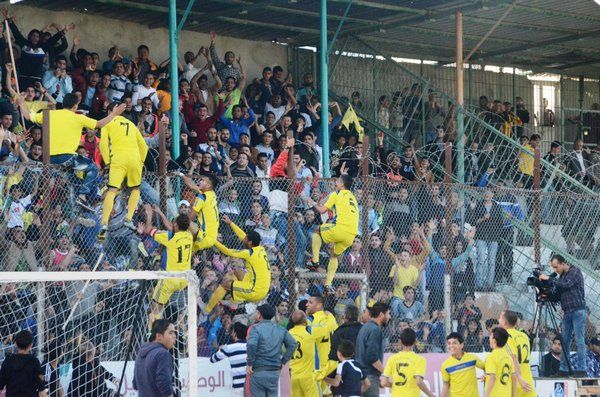 فرحة لاعبي التفاح بالصعود