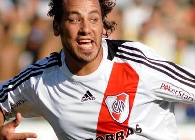 فابياني مهاجم الريفربلايت