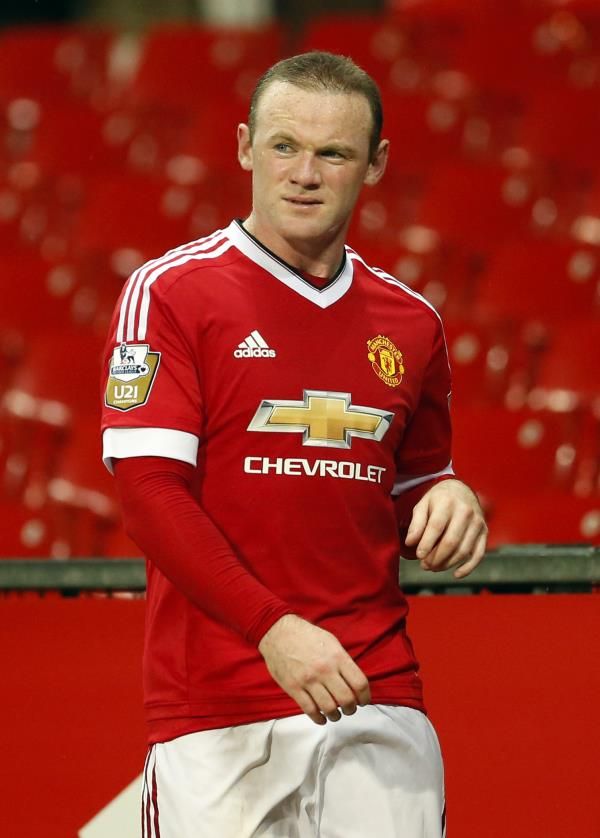 رونى من مباراة الفريق الثانى 