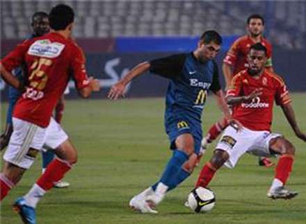 مباراة سابقة بين الاهلي وإنبي
