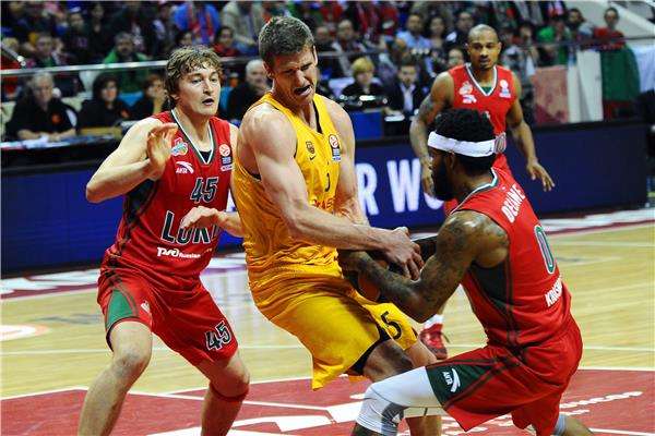 من مباراة لوكوموتيف كوبان و برشلونة لاسا