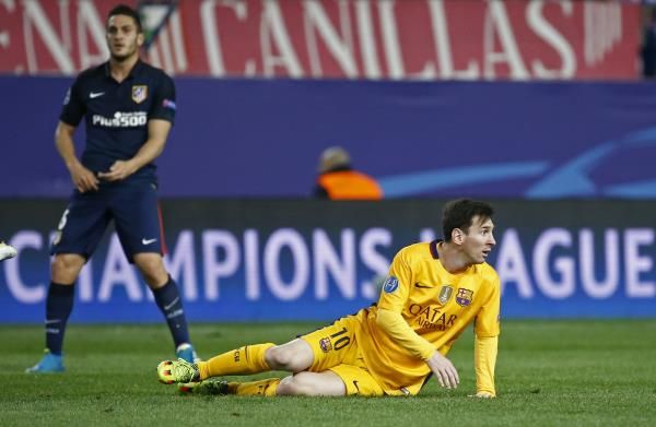 ليونيل ميسي خلال مباراة أتلتيكو مدريد