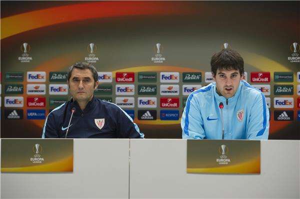 سان خوسيه مع مدربه فالفيردي