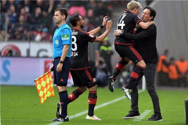 من مباراة ليفركوزن و فرانكفورت 