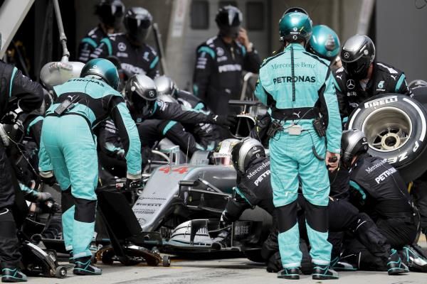 2016-04-17t114545z_480573620_gf10000385262_rtrmadp_3_motor-f1-china_reuters