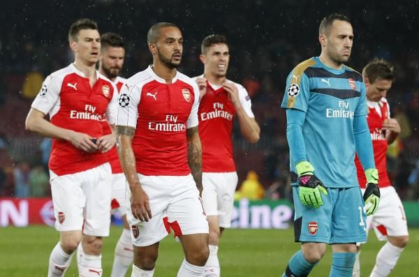 والكوت مع زملائه في أرسنال