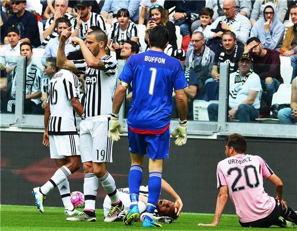 كلاوديو ماركيزيو بعد تعرضه للإصابة