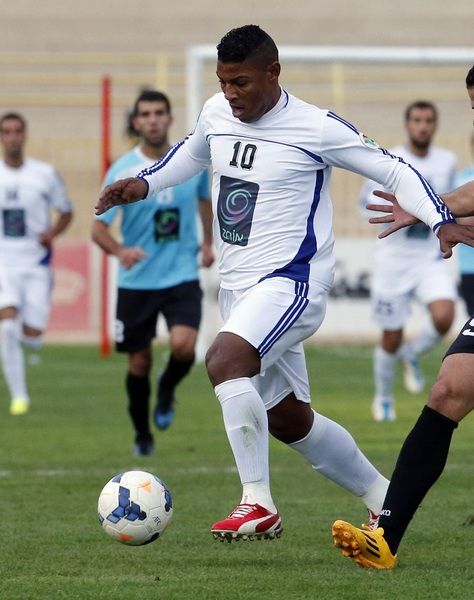 شريف النوايشة "ذات راس"