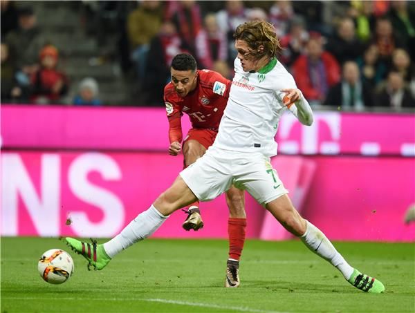 لقطة من مباراة بايرن ميونيخ وفيردر بريمن في الدوري