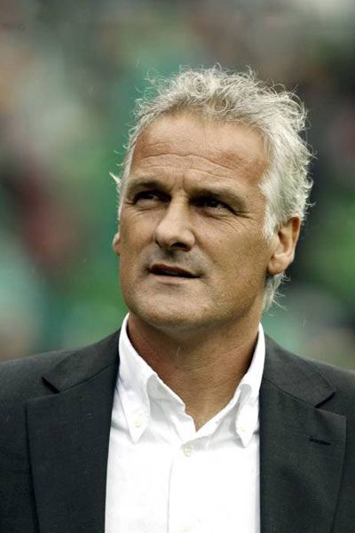 مدرب نادي شالكة المقال فريد روتين