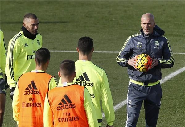 زيدان في المران 