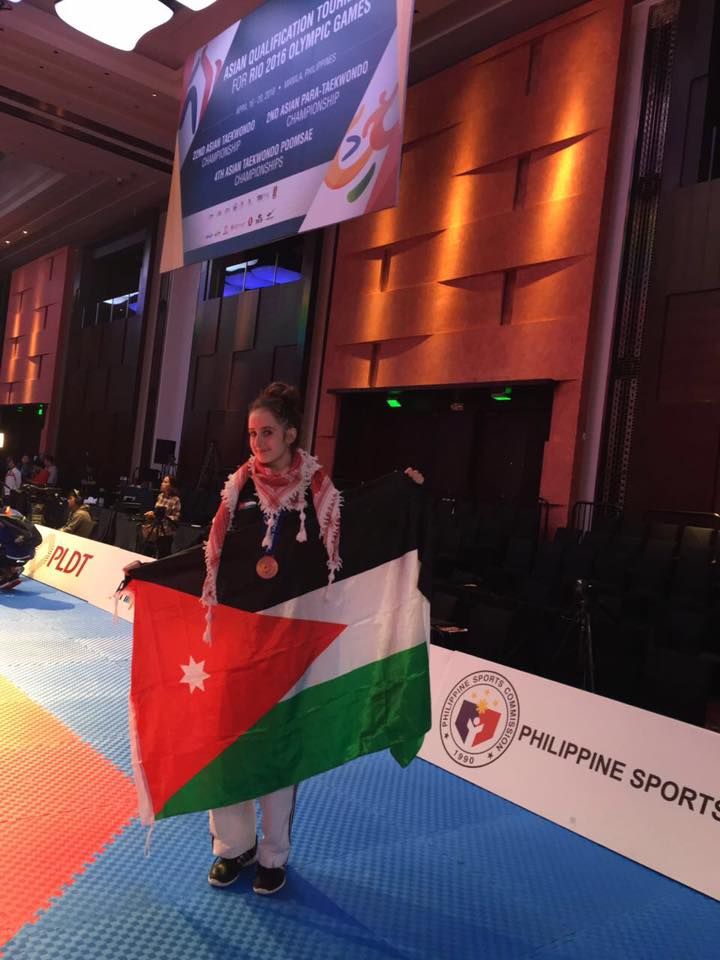 لاعبة الأردن تالين الحميدي متوجة بالبرونز اليوم 
