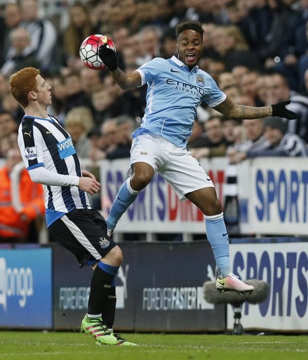 2016-04-19t201159z_104098319_mt1aci14355679_rtrmadp_3_soccer-england-new-mci_reuters