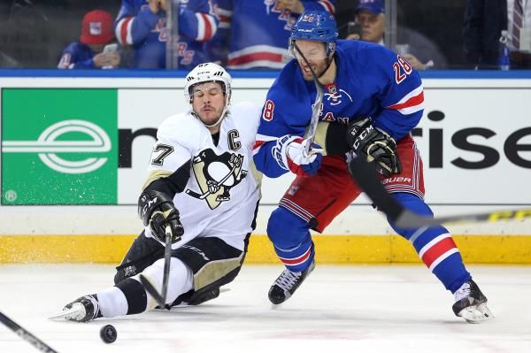 2016-04-20t020013z_1451747354_nocid_rtrmadp_3_nhl-stanley-cup-playoffs-pittsburgh-penguins-at-new-york-rangers_reuters