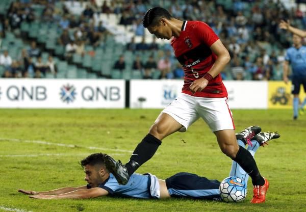 2016-04-20t110015z_443496370_gf10000389363_rtrmadp_3_soccer-asia_reuters