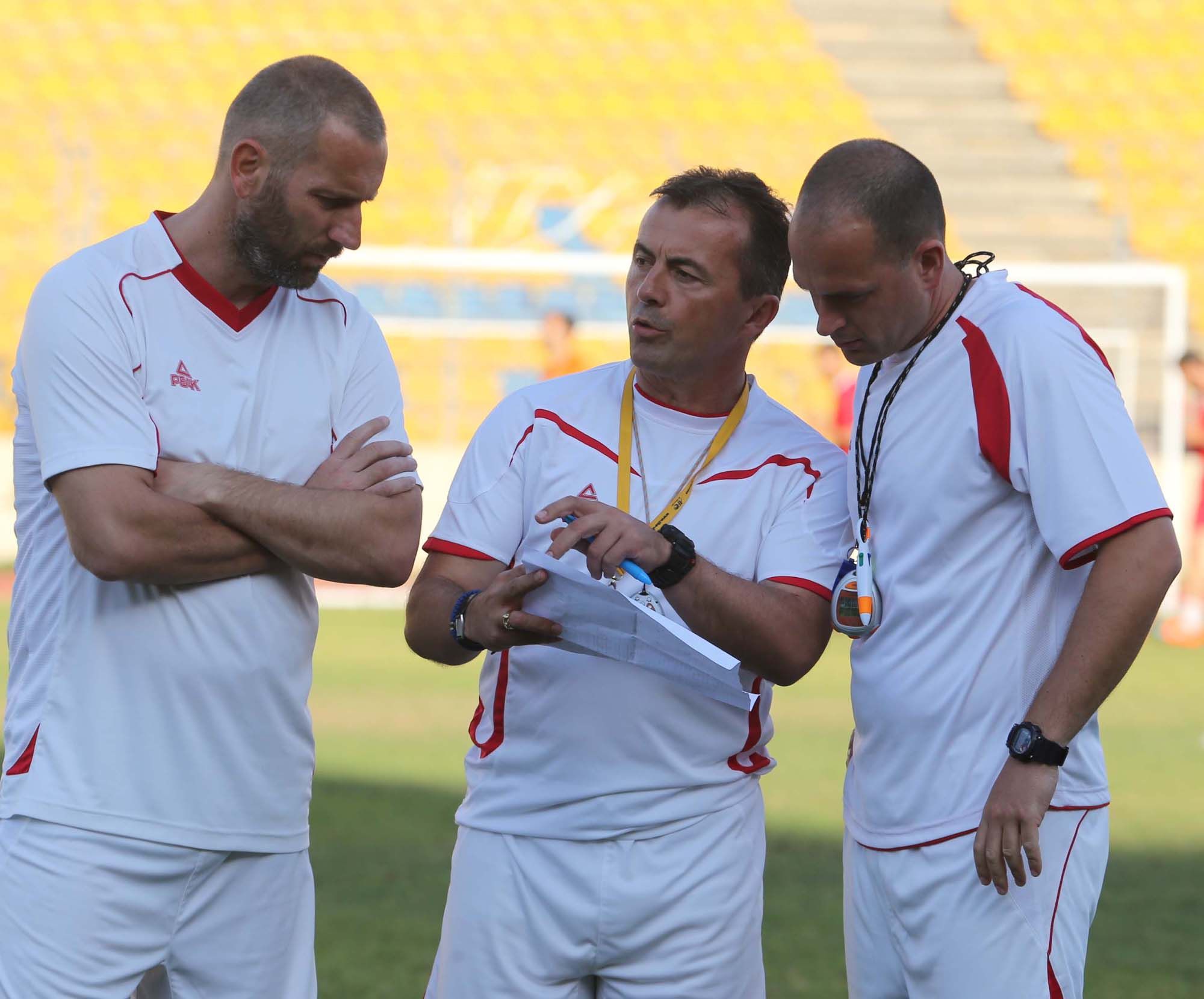 الجهاز الفني لمنتخب لبنان