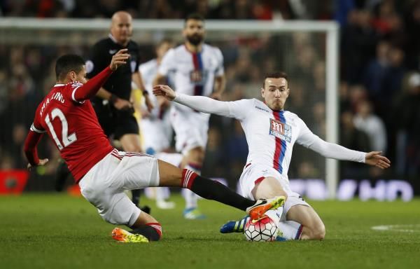 2016-04-20t204314z_104186594_mt1aci14356838_rtrmadp_3_soccer-england-mun-cry_reuters