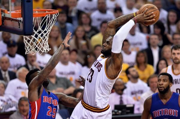 2016-04-21t012750z_796107792_nocid_rtrmadp_3_nba-playoffs-detroit-pistons-at-cleveland-cavaliers_reuters